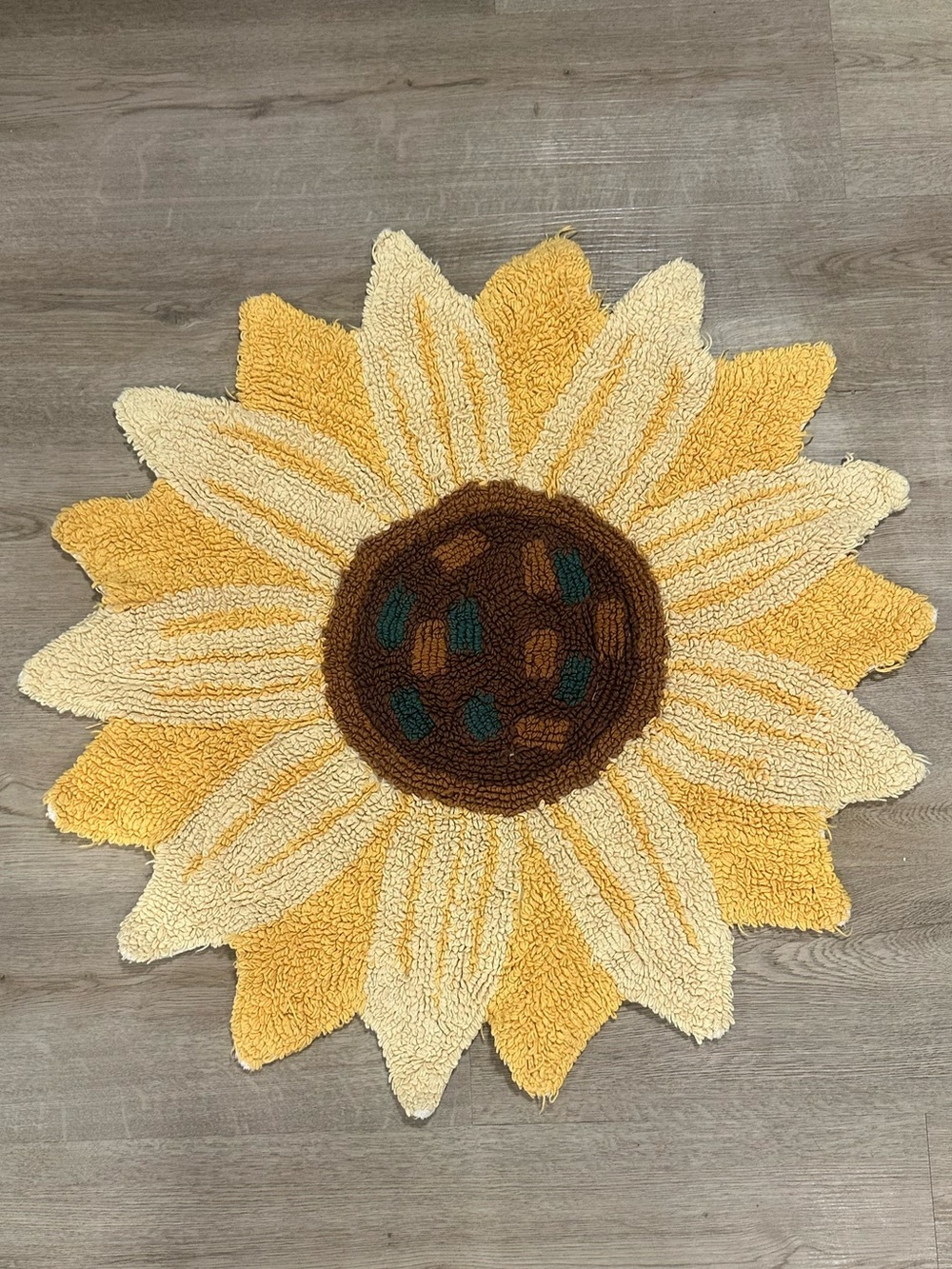 Sunflower Accent Rug
